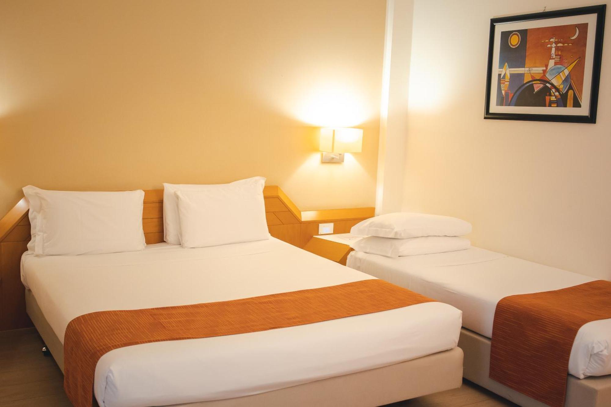 Best Western Mirage Hotel Fiera Paderno Dugnano Exteriör bild