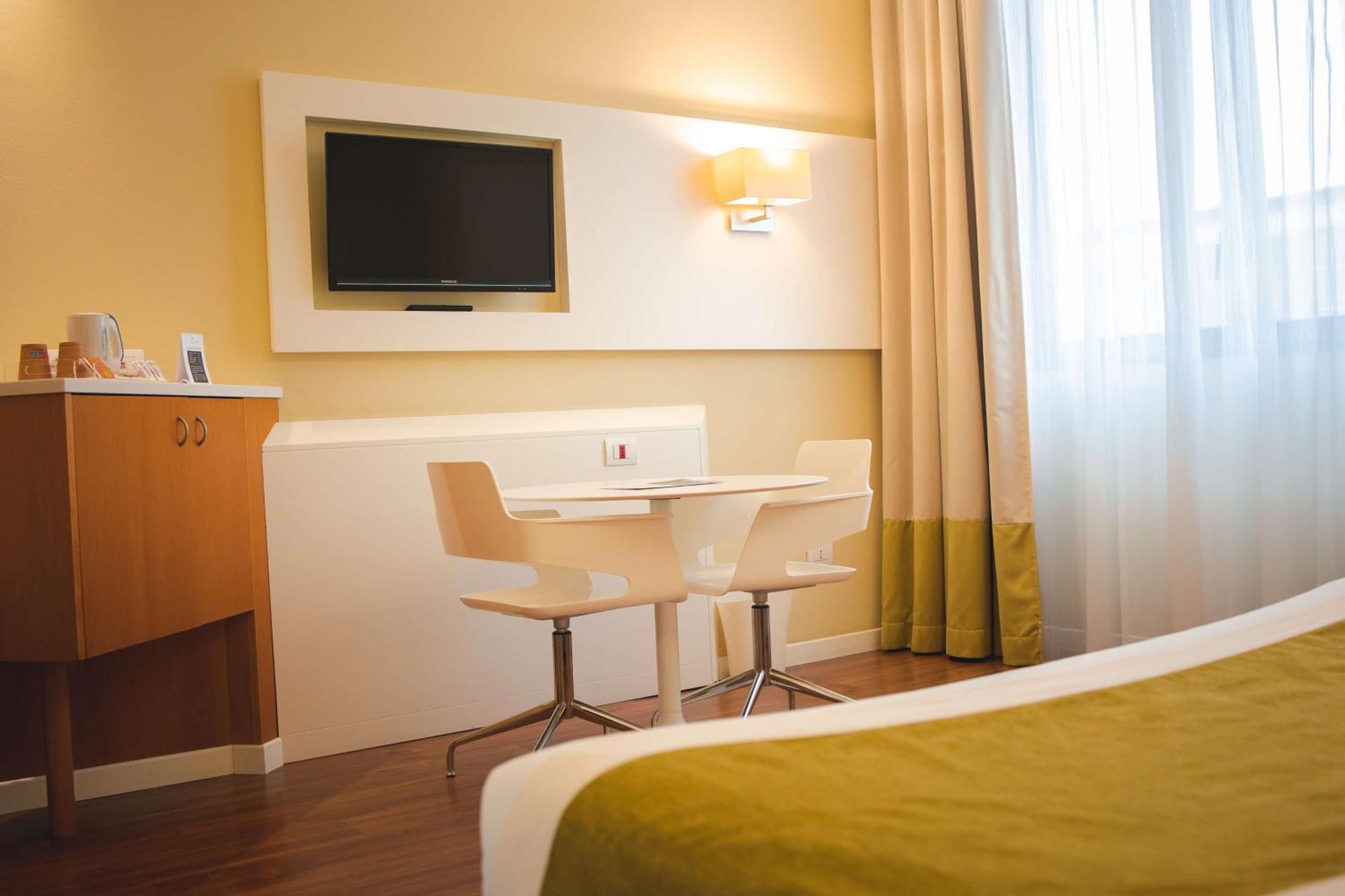 Best Western Mirage Hotel Fiera Paderno Dugnano Exteriör bild